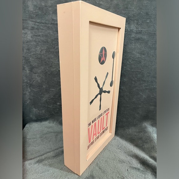 Jeffree Star VAULT The Nude Liquid Lipstick - Picture 3 of 5